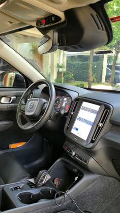 VOLVO XC40 2.0 T4 GASOLINA GEARTRONIC